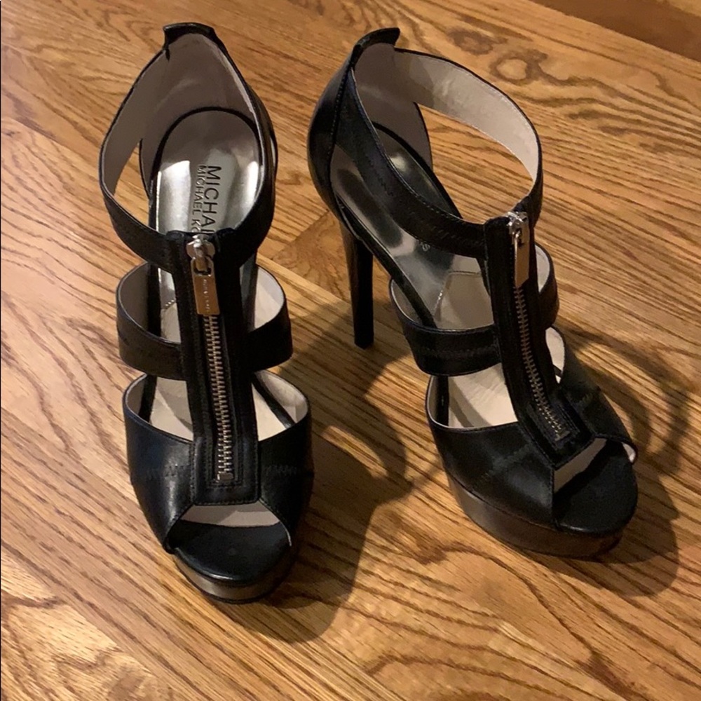 NEW Michael Kors stilettos